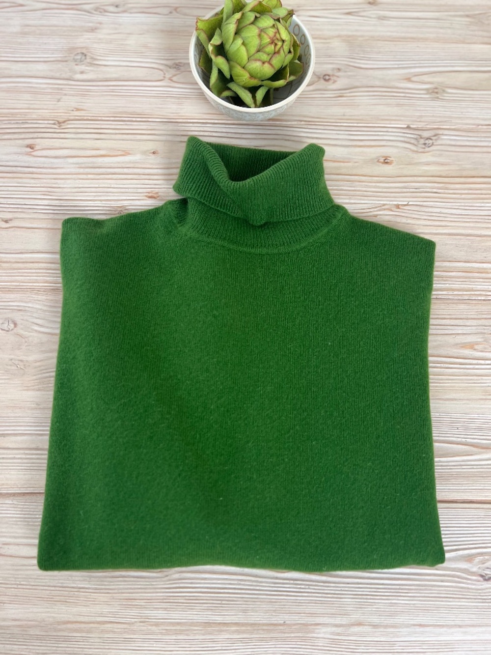 Lord & Taylor 2-Ply 100% Cashmere Emerald Green Turtleneck Sweater — Size Large